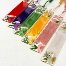 Load image into Gallery viewer, Custom Flowers Bookmarks with flakes
